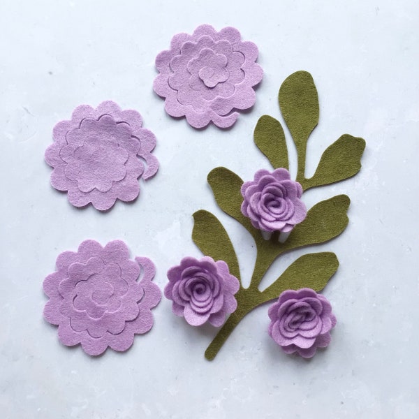 Petites roses en feutre, 3D Roll Up Felt Die Cut Rose Flowers avec feuilles en option