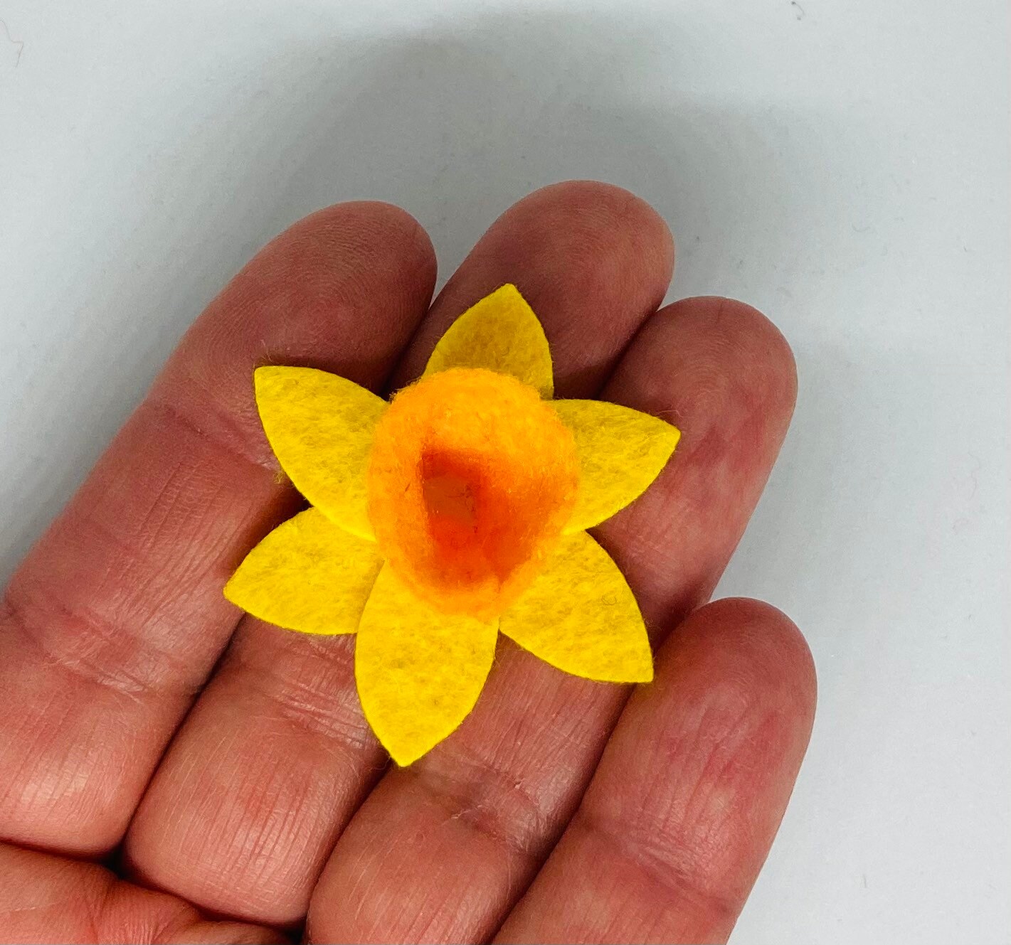 Felt Daffodil Flowers Felt die cut flowers DIY Flower Kit Etsy