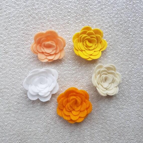Spring Felt Roses10 die cut felt flowers 3D Roll Up Etsy