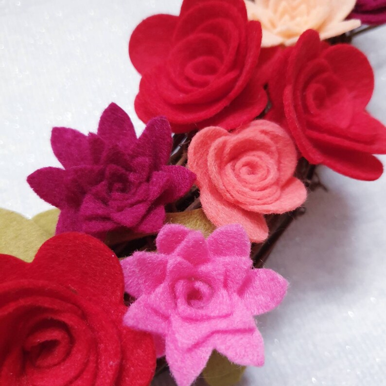 Red & Peach Felt Flower Kit Felt 3D Roll up Flowers Die Cut Etsy