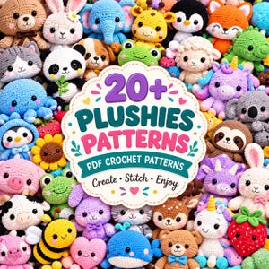 Può includere: Una collezione di vari animali di peluche colorati realizzati all'uncinetto che circondano un cartello centrale bianco con bordi smerlati. Il cartello riporta il testo 20+ PLUSHIES PATTERNS PDF CROCHET PATTERNS Create Stitch Enjoy in viola, verde acqua e rosa.