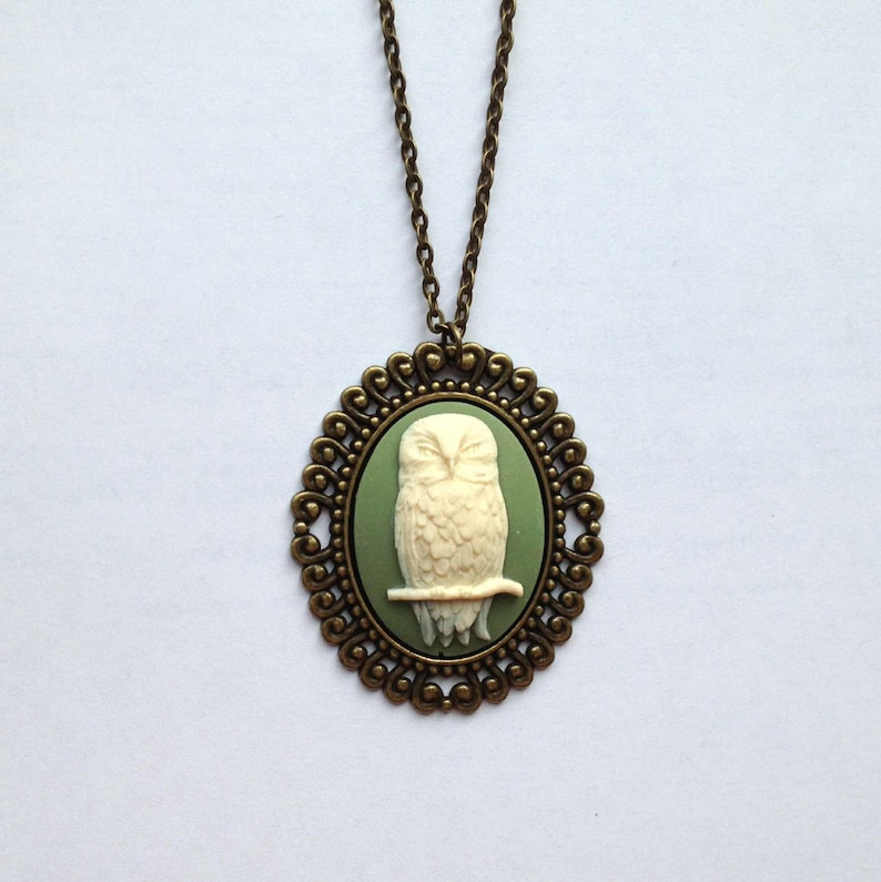 Owl Cameo Necklace on Vintage Bronze Tone Necklace Green Etsy