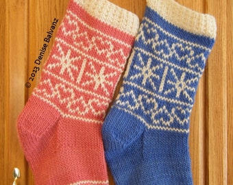 Hearts & Snowflakes Christmas Stocking PDF knitting pattern