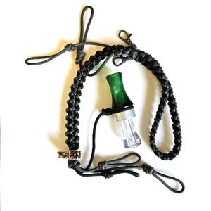 Duck call hunting paracord lanyard with antler, black, khaki green, 6 calls, 2 accessory clips, hunting gift, Bird hunting, dog lanyard