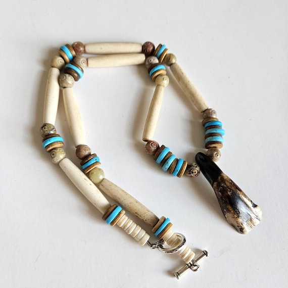 Bison tooth beaded Ojibwe necklace with horn and bone beads