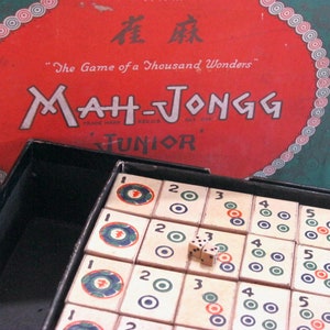 Antique / Vintage Mah-Jongg Junior Game c 1923 - "A Game of a Thousand Wonders" - Mah Jongg Sales Company of America - Tiles Intact w Dice