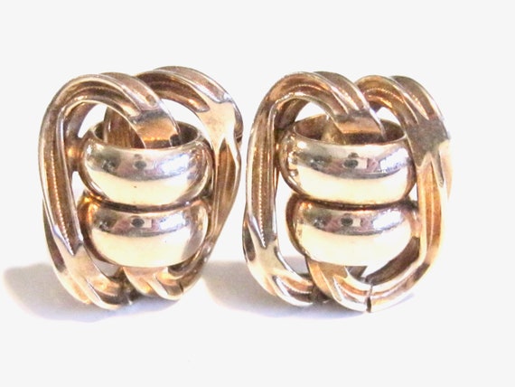 Classy Gold Vintage Clip On Earrings - Twisted Fa… - image 2