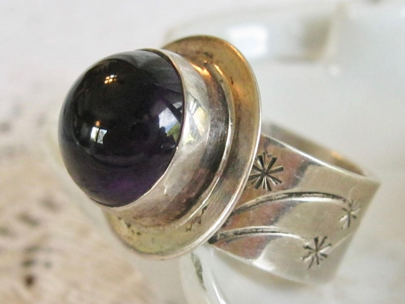 Size 8.25 Glowing Vintage Celestial Shooting Star /& Amethyst Cabochon Orb Ring by Native American Zuni Artist Ben Livingston