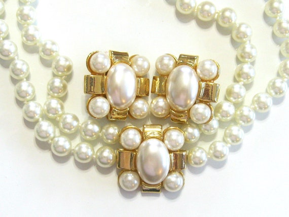 Classy 1980's Pearl Necklace and Earring Set - Vi… - image 7