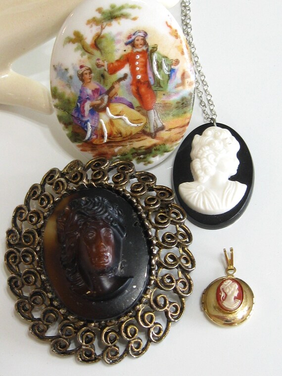 HOPELESS ROMANTIC  - Vintage Mixed Cameo Jewelry … - image 6