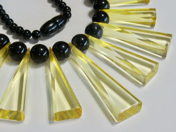 Vintage Fiocchi Art Deco Bakelite Necklace - Cleo… - image 3