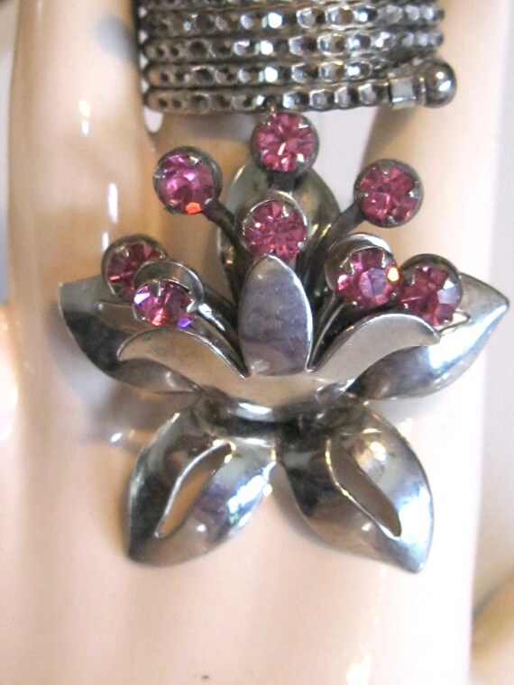 Unique Vintage Swingy Dangle Ring - Pink Rhinesto… - image 4