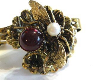 VERY FLY Vintage Scarf Clip Slide Stay - Dimensional Lifelike Insect Bug on Lily Pad Leaf - Glowing Ruby Red Glass Cabochon Jewel w Pearl