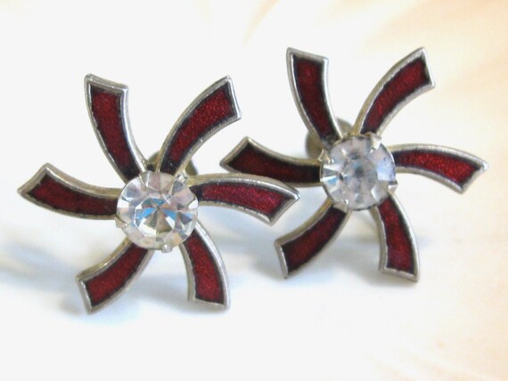 Vintage Enameled Pin Wheel Earrings - Screw On Ba… - image 2