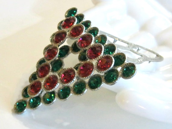 Dazzling Ruby Red Emerald Green Rhinestone Oversize Gem Dazzling Ruby Red Emerald Green Rhinestone Oversize Gem