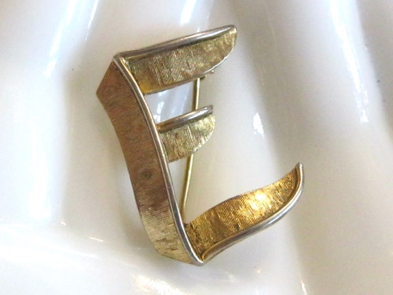 Trifari Letter "E" Pin Brooch, VIntage Inițial Pi… - image 6