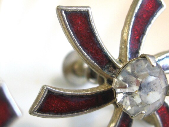 Vintage Enameled Pin Wheel Earrings - Screw On Ba… - image 10
