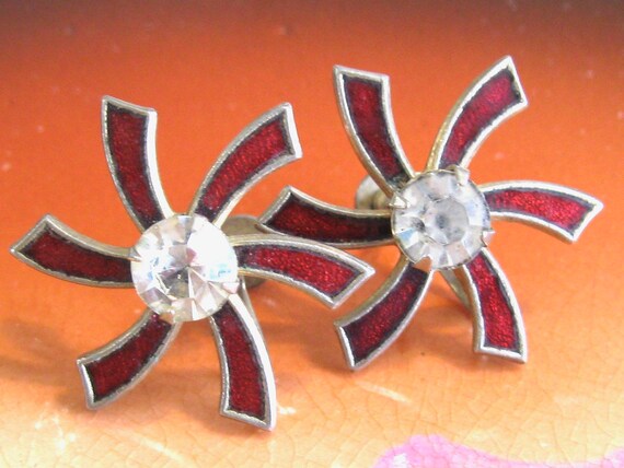 Vintage Enameled Pin Wheel Earrings - Screw On Ba… - image 3