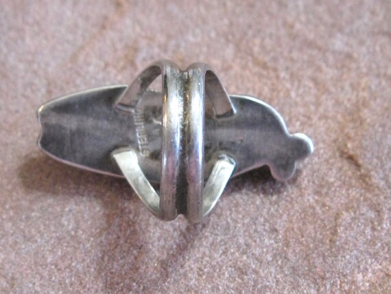Colossal Very Rare Vintage Native American Jewelry Zuni Turquoise Vein Sterling Silver Ring Old Colossal Very Rare Vintage Native American Jewelry Zuni Turquoise Vein Sterling Silver Ring Old