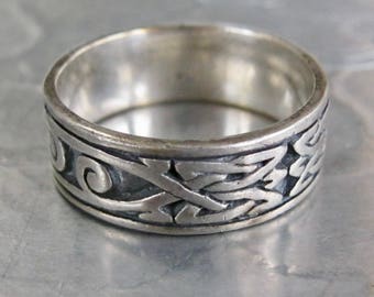 Vintage Celtic Knot Design Pattern Wedding or Band Ring -  925 Sterling Silver Band Mens Mans Womens Unisex Size 11.25 6.7 grams