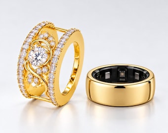 Puede incluir: Un anillo de oro con una piedra central redonda de talla brillante rodeada de piedras más pequeñas redondas y de talla baguette, junto a una banda de oro lisa con un interior negro. Ambos anillos son de oro amarillo pulido.