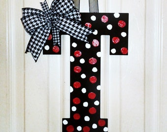 Initial Letter Door hanger, painted letters, collegiate door hanger, initial wreath, wood monograms, Alabama door hanger, houndstooth decor