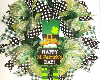 St. Patrick's Wreath, Leprechaun Wreath, Leprechaun door hanger, St. Patrick's Day door decoration, Irish gift, Happy St Patrick Day wreath