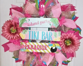 Tropical mesh wreath, Beach wreath, Florida Tropical Wreath, Island Door decor, Coastal decor, Tiki Bar wreath, Pink Summer wreath