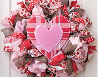 Heart Valentine Wreath, Love wreath, Valentine's Day door hanger, Love door hanger, Large deco mesh Valentine's Day wreath