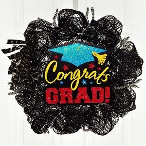 Graduation wreath, Graduation congratulations wreath 2023, black graduation wreath with sign