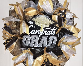 Graduation 2023, Graduate wreath, Graduate gift, congratulation wreath, graduation door decor, graduation wreath, black and gold grad wreath