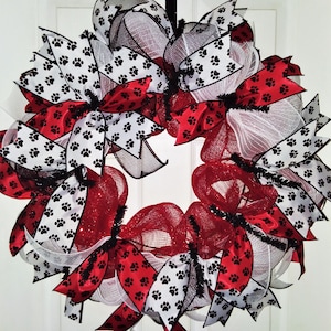 Dog Paw wreath, Paw Print wreath, Pet wreath, School wreath, Black Red and White wreath, collegiate wreath, GA bulldogs wreath