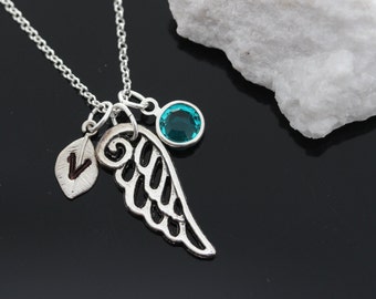 Collar de mariposa personalizada detallada, piedra inicial ala collar, collar de ala detallada sobre cadena de plata esterlina