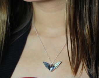 Alas de ángel y corazón, collar lindo, collar de amor cupido Collar volador