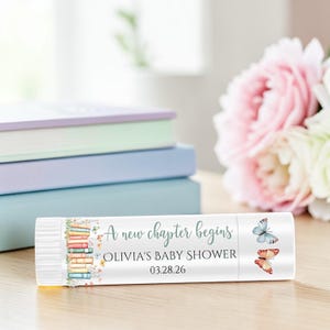 Etiquetas para recuerdos de fiesta de baby shower con temática de libros "Un nuevo capítulo comienza" - Recuerdos con temática de lectura - ANC240 - SOLO ETIQUETAS