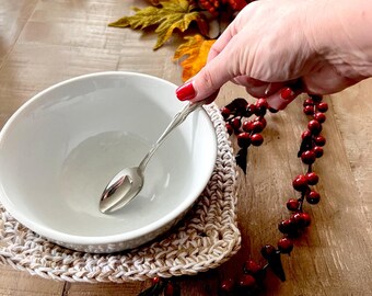 Farmhouse Bowl Cozy Crochet Pattern PDF - Seamless, Bottom Up, Advanced Beginner
