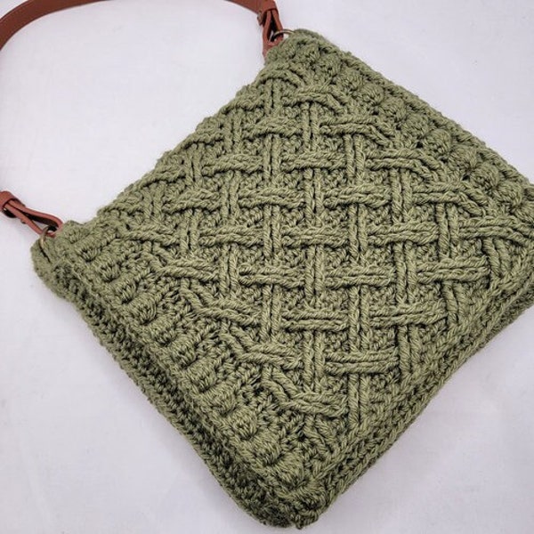 Irish Adventure Bag, Worsted Weight, Messenger, Crossbody bag, Crochet Pattern, Adventurous Crochet Pattern PDF PATTERN ONLY
