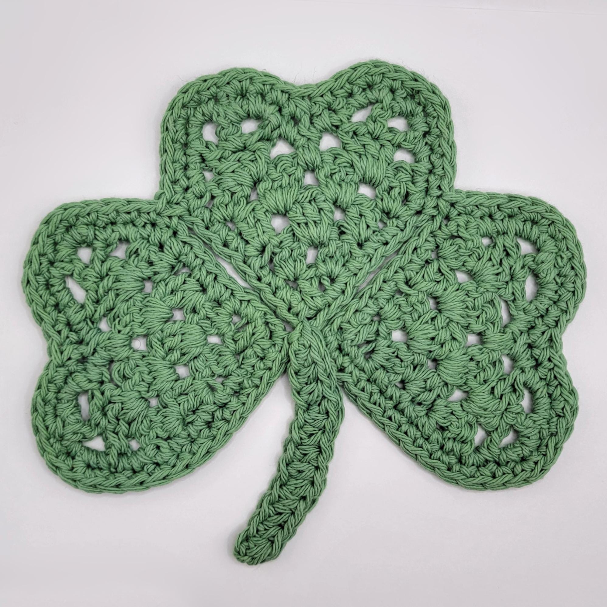 34 Fun Crochet Clover Patterns Perfect for St. Patrick’s Day 3 Easy Crochet Clover Shaped Cloth