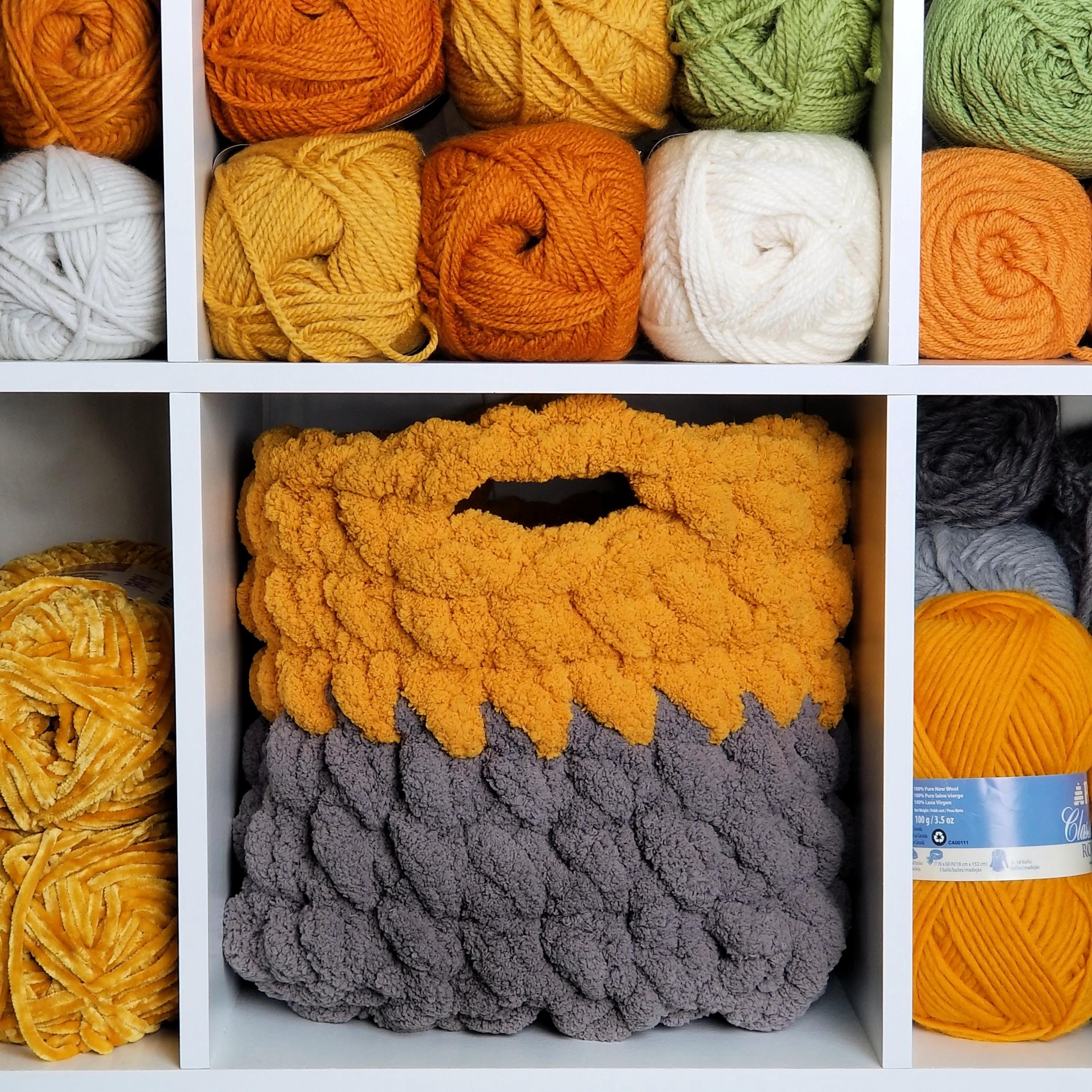 36 Jumbo Yarn Crochet Patterns for Cozy Gifts, Home Decor, and Easy Quick Makes 1 Cushy Cube Storage Bin