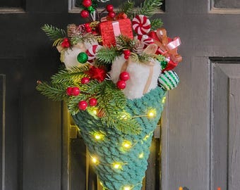 Christmas Tree Door Basket Crochet Pattern PDF - Super Bulky Yarn Holiday Decor Wreath Alternative