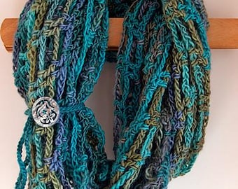 Schema all'uncinetto per sciarpa infinita artisticamente semplice in PDF