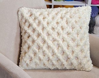 Fluffy Diamond Pillow Pattern PDF
