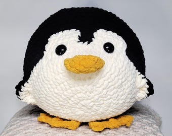 Penguin Squish Super Bulky Yarn Stuffie Amigurumi Crochet Pattern PDF