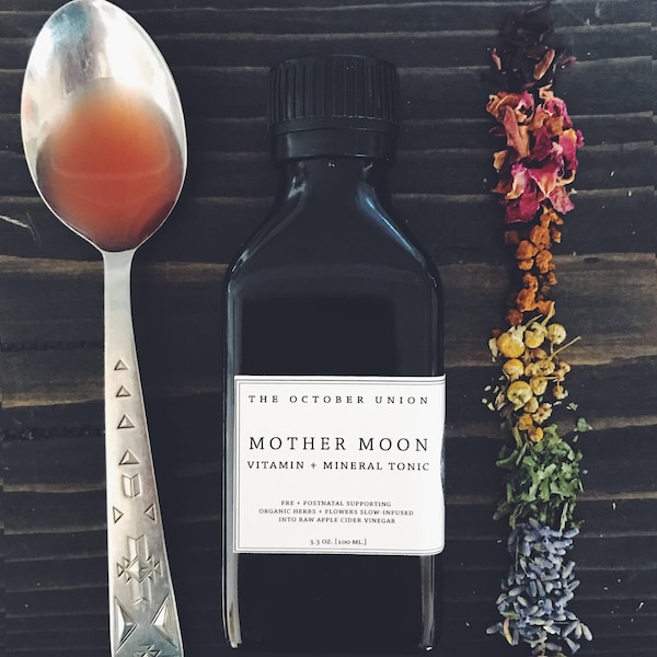 MOTHER MOON - Vitamin + Mineral Tonic. Pregnancy Prenatal Postpartum. Nourish + Support. Organic Raw Live. Herbal Vinegar Extract.