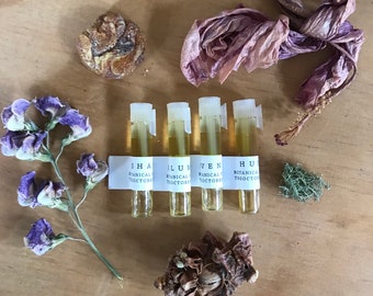 Botanical Perfume Oil Sample - Tiny Sample Size. Organic. Wild Crafted. Essential Oils. Resins. CO2 Extracts. Natural Scent. Unique.