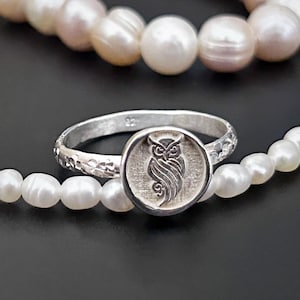 Owl Ring For Women, Engraved Owl Signet Ring, Engraved Signet Ring Men Sterling Silver, Owl Jewelry Womens, Engraved Bird Ring, Bird Signet