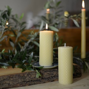 2 X 100% pure BEESWAX Candles - pillar candle Hand Rolled