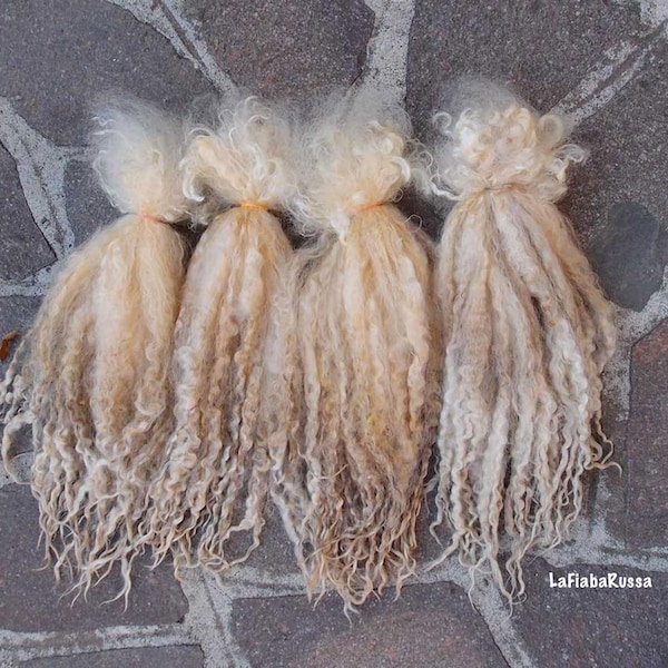 Laine bouclée en laine blanche, mèches de laine de 25 à 32 cm de long, cheveux pour poupées, fibre à filer et à feutrer, riccioli naturali LaFiabarussa