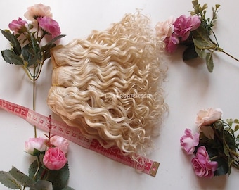 Trama rizada Mohair 1 metro Pelo de muñeca Cabello de cabra tramado fuerte mohair similar al humano - LaFiabaRussa
