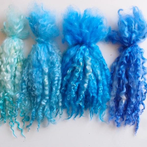 Blue mint shades long long wool locks 9 in Doll Hair fiber for spinning felting by lafiabarussa